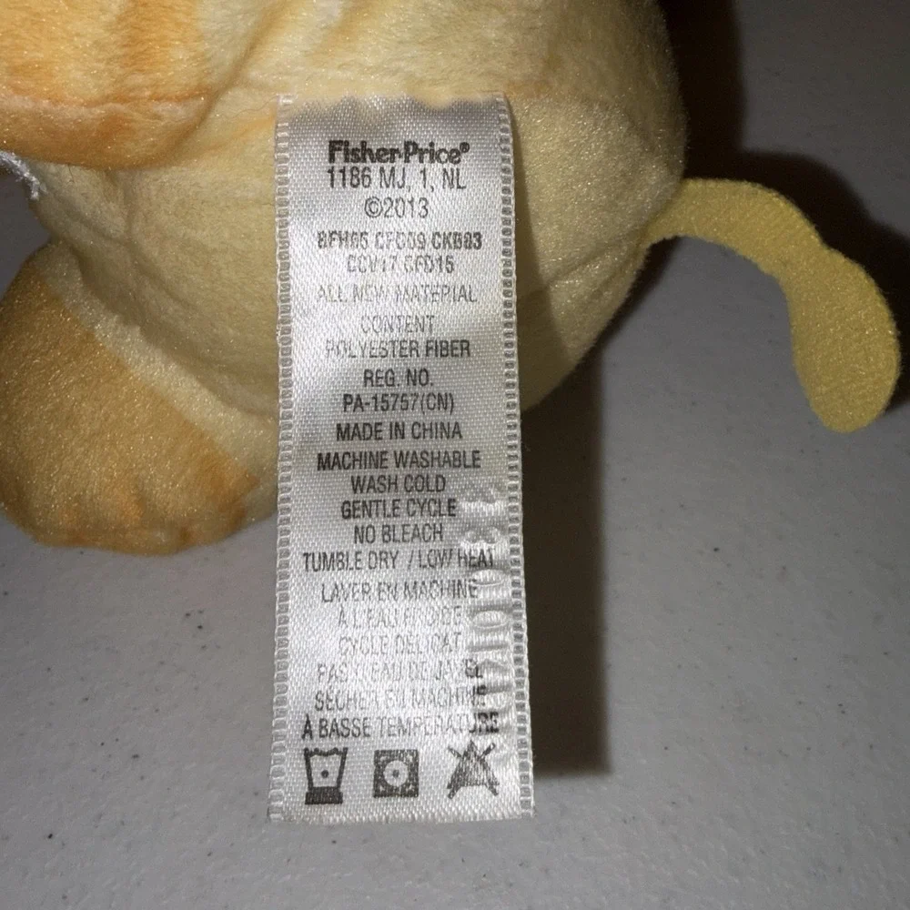 Fisher Price Giraffe Soothe and Glow Yellow Music Light Plush 9